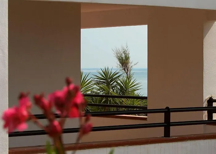 Prázdninový areál Vacanceole - Sognu Di Rena *