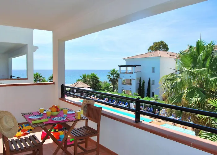 Prázdninový areál Vacanceole - Sognu Di Rena San-Nicolao